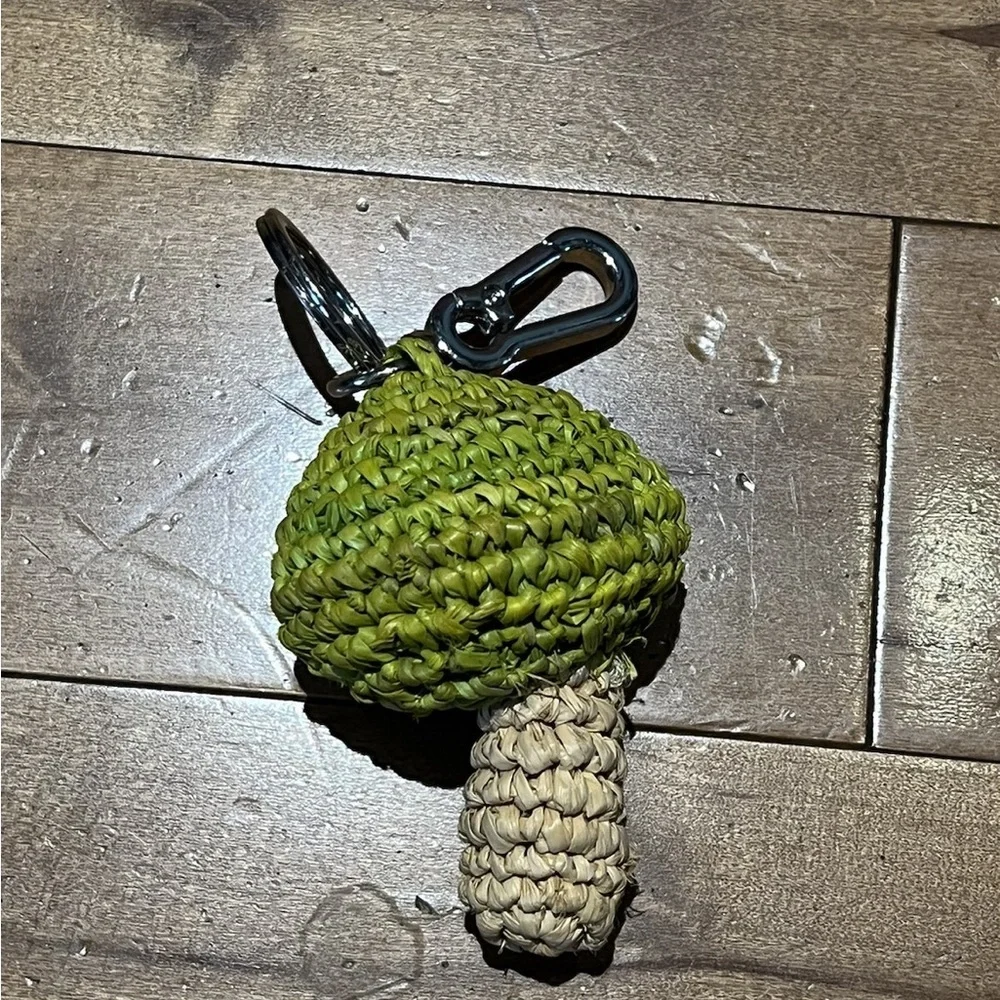 Rare Stussy raffia mushroom keychain - Picture 4 of 4